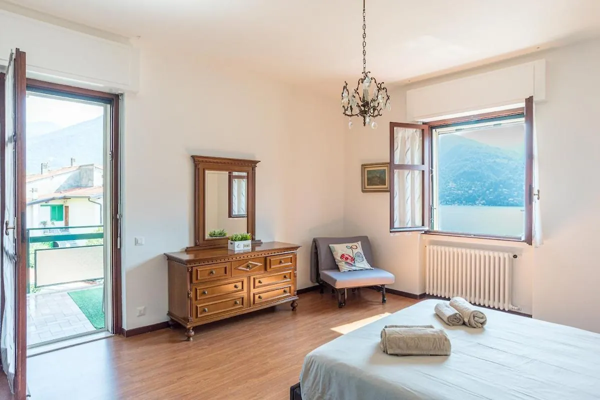 Teo S House Private Parking And Lake View Carate Urio Apartment