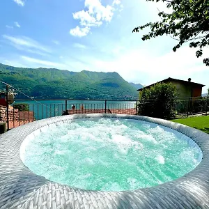 Casa vacanze Terrazza Di Luisa Parking Wifi Vista, Carate Urio