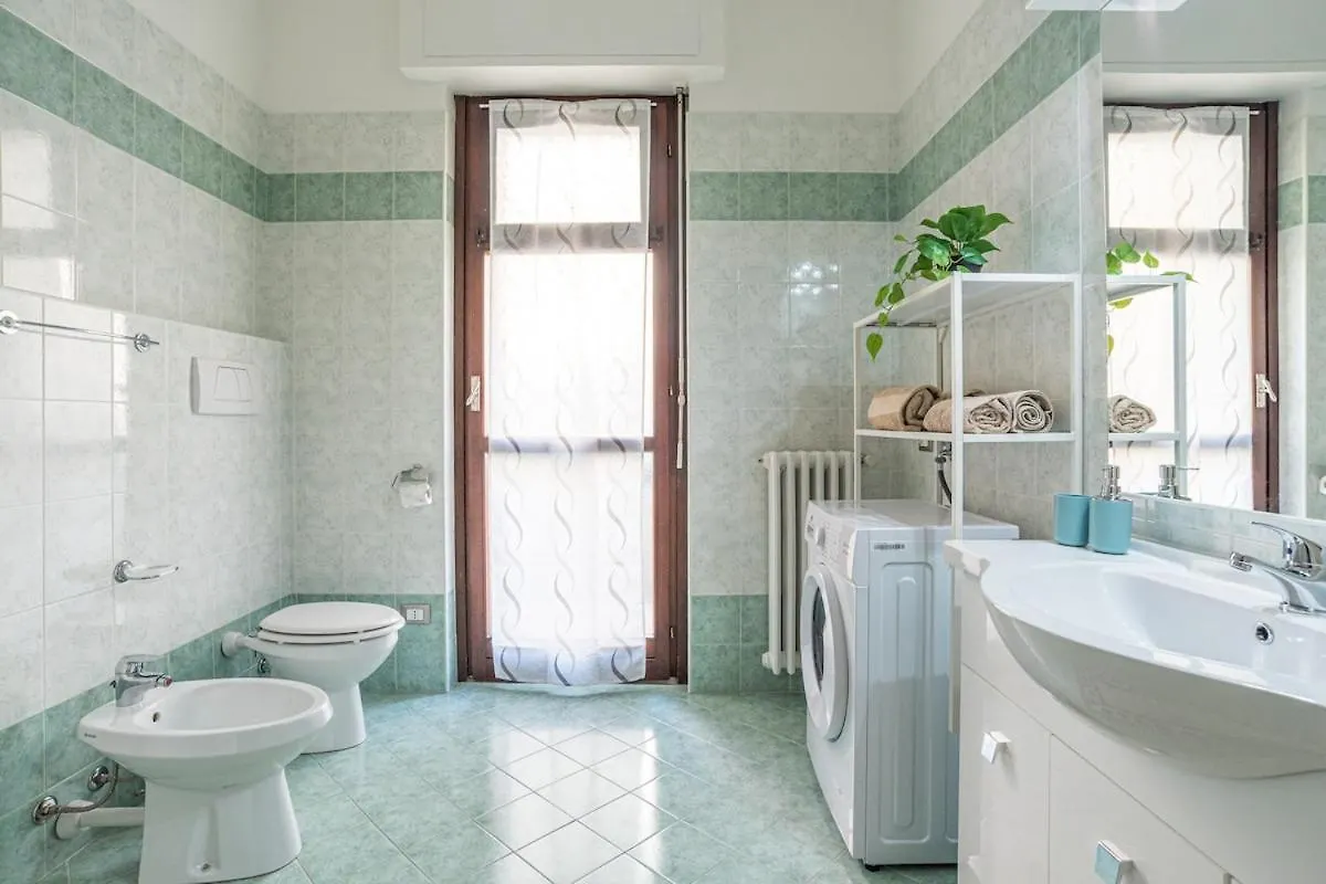 Teo S House Private Parking And Lake View Carate Urio 0*,  Italy